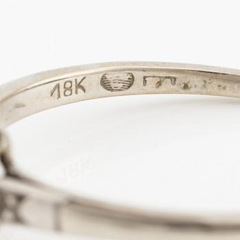 Ring, carmose model, 18K white gold with diamonds.