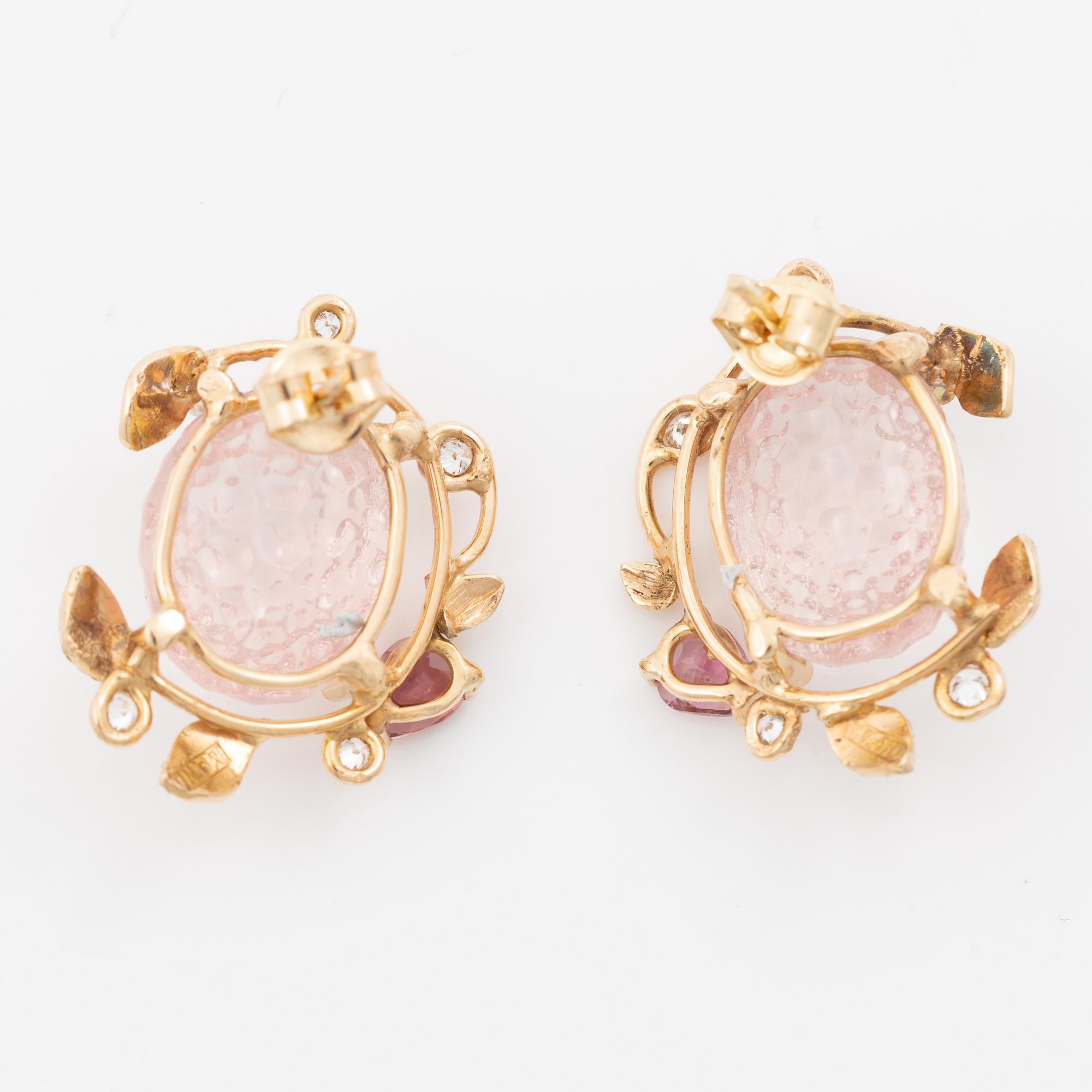 Earrings, Mandelstam, 18K gold with carved rose quartz, tourmalines and brilliant-cut diamonds.