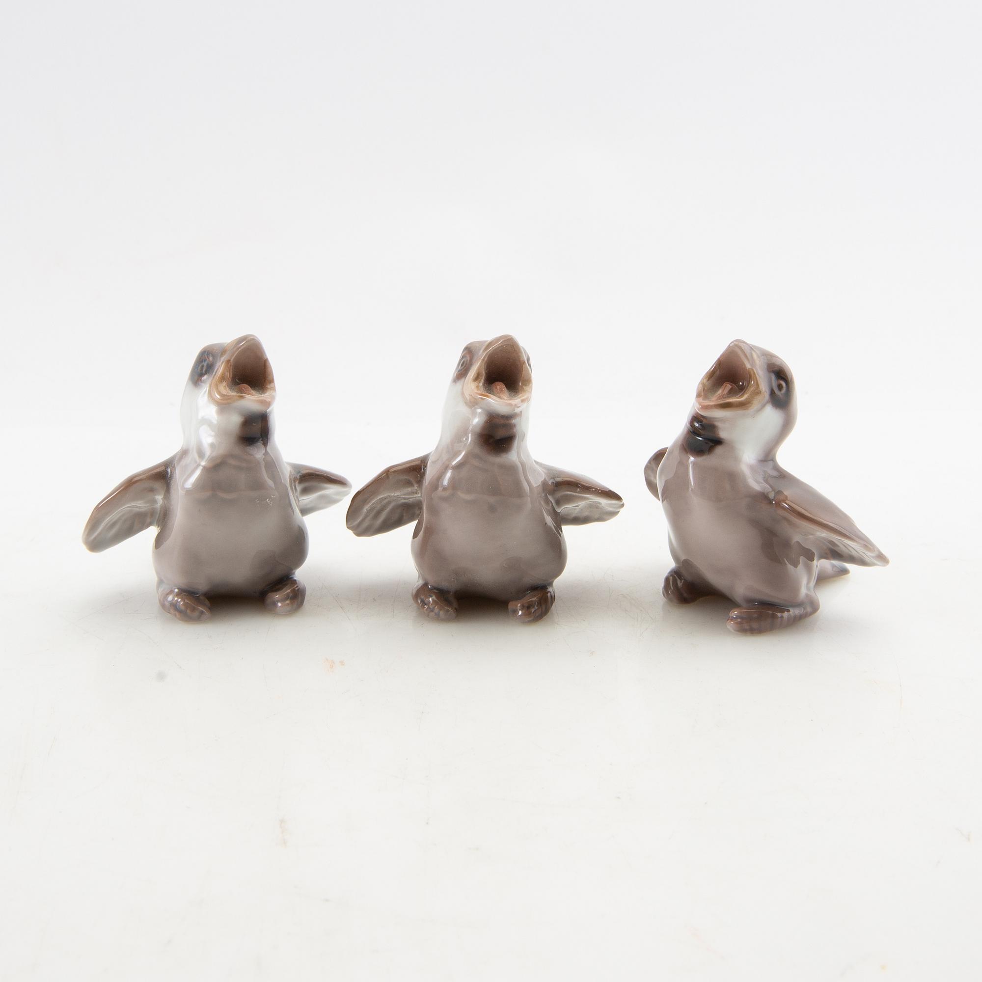 Figurines 18 pcs mostly Germany 20th century porcelain.