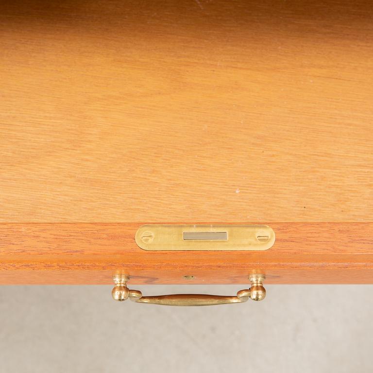 Josef Frank, sideboard, model 821, Svenskt Tenn.