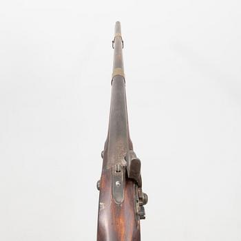 A Swedish shortened 1815-45 pattern percussion gun.