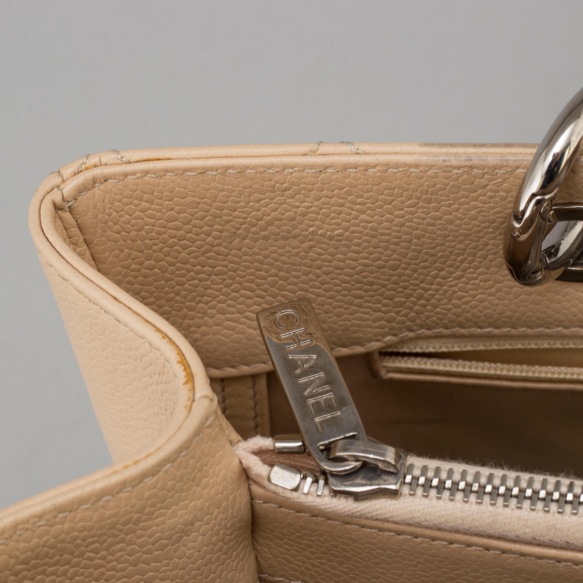 CHANEL, "Shopping Tote", väska, 2010-11.