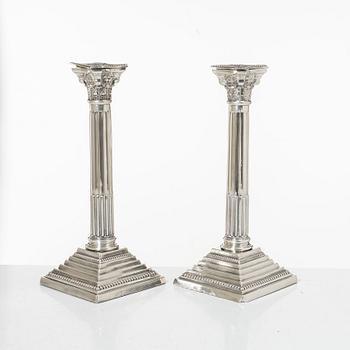 Ljusstakar, ett par, silver, London, England 1971.