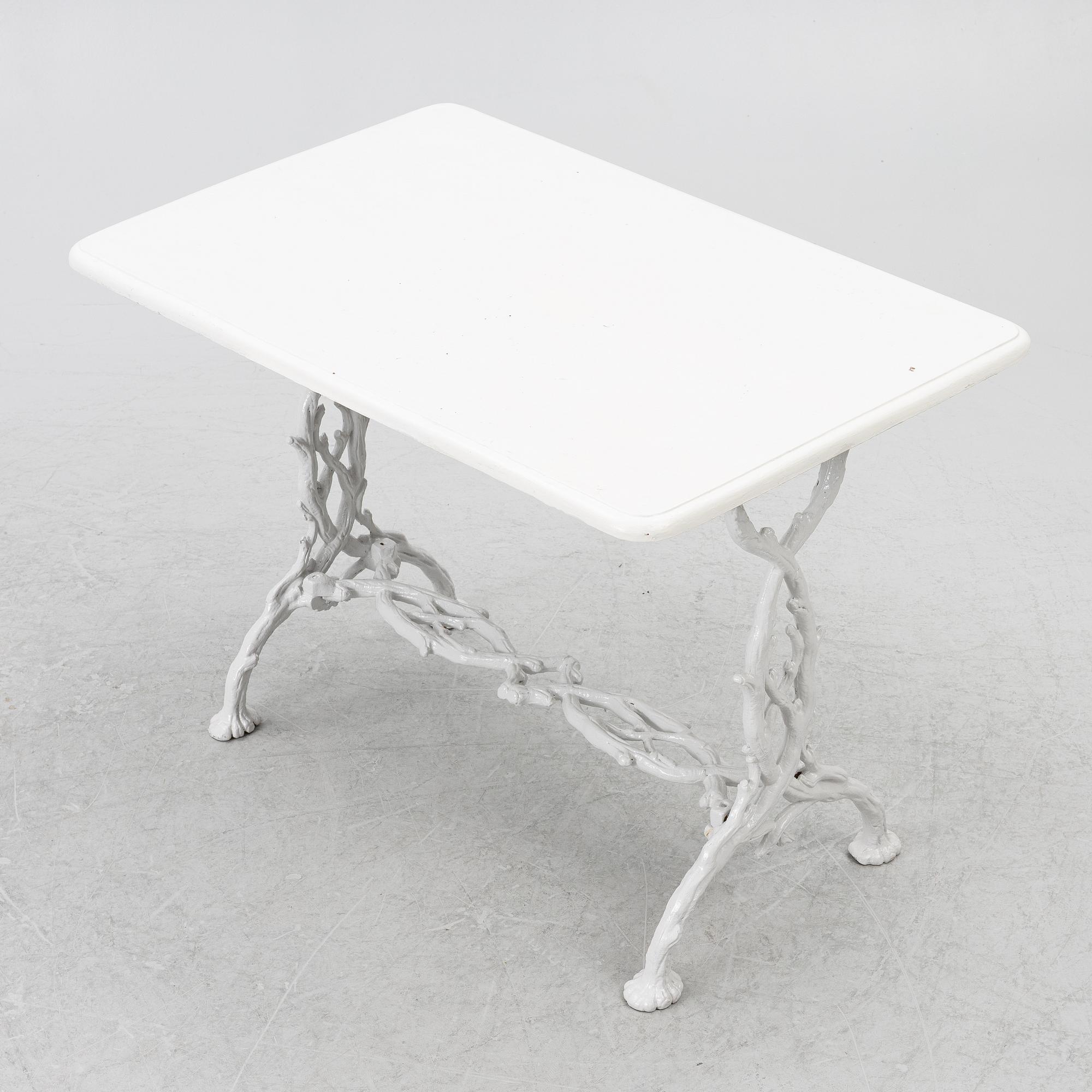 Trädgårdsbord, tidigt 1900-tal.