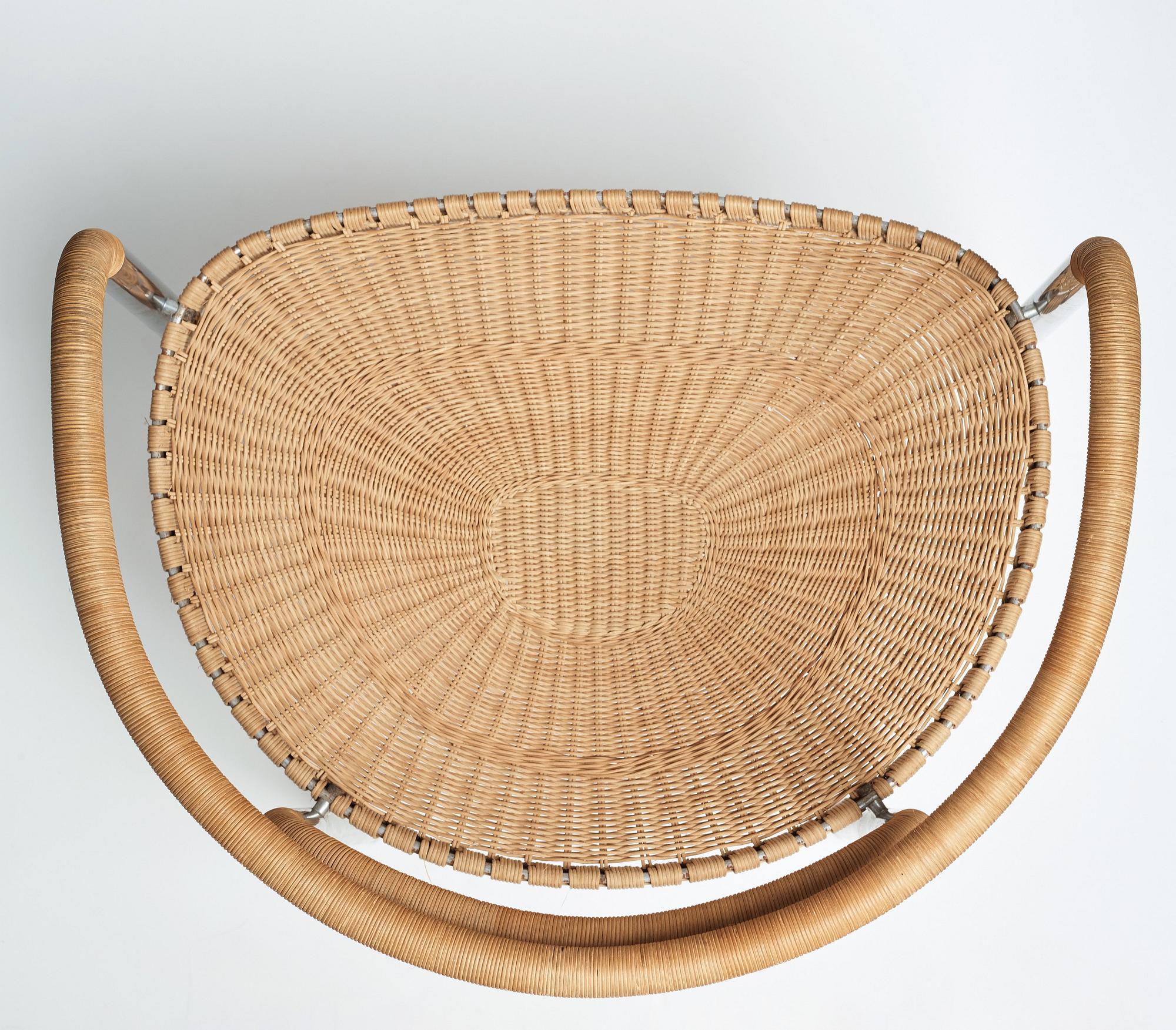 Poul Kjaerholm, a "PK 12" chair, edition E Kold Christensen, Denmark ca 1962.