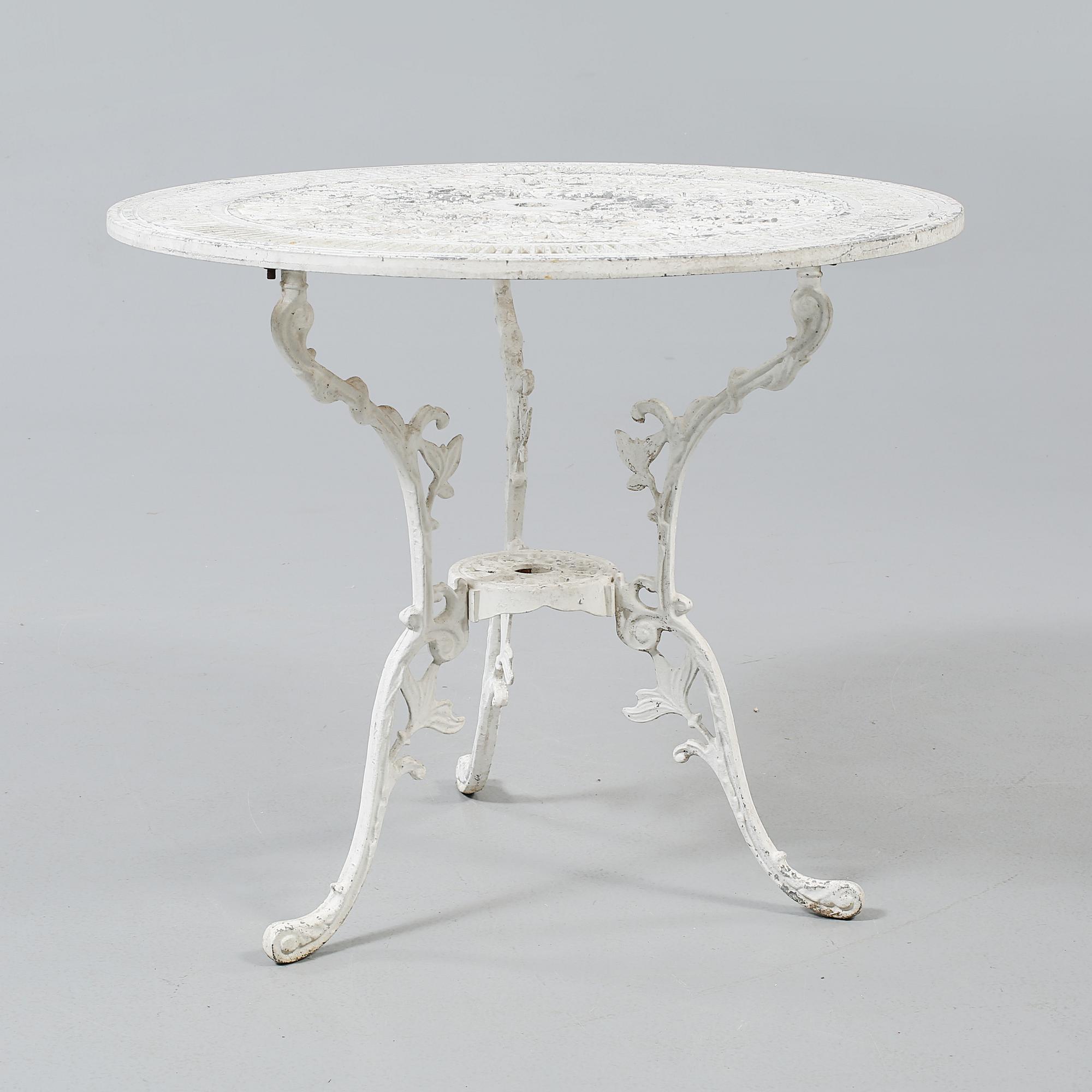 TRÄDGÅRDSMÖBLER, 5 delar, 1900-talets andra hälft.