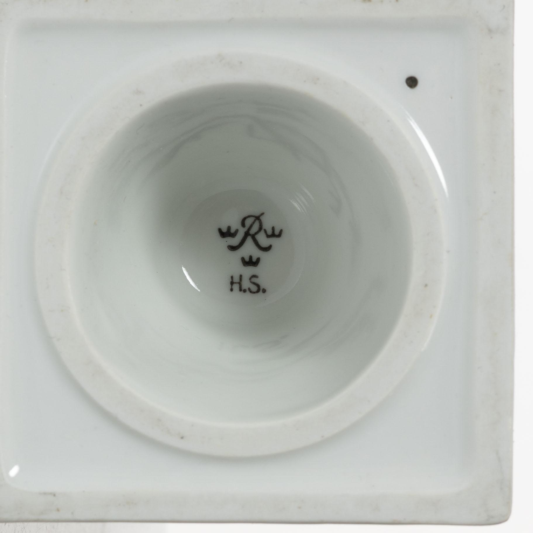 Harald Salomon, Figurines and bowls, 5 pieces, porcelain, Rörstrand.