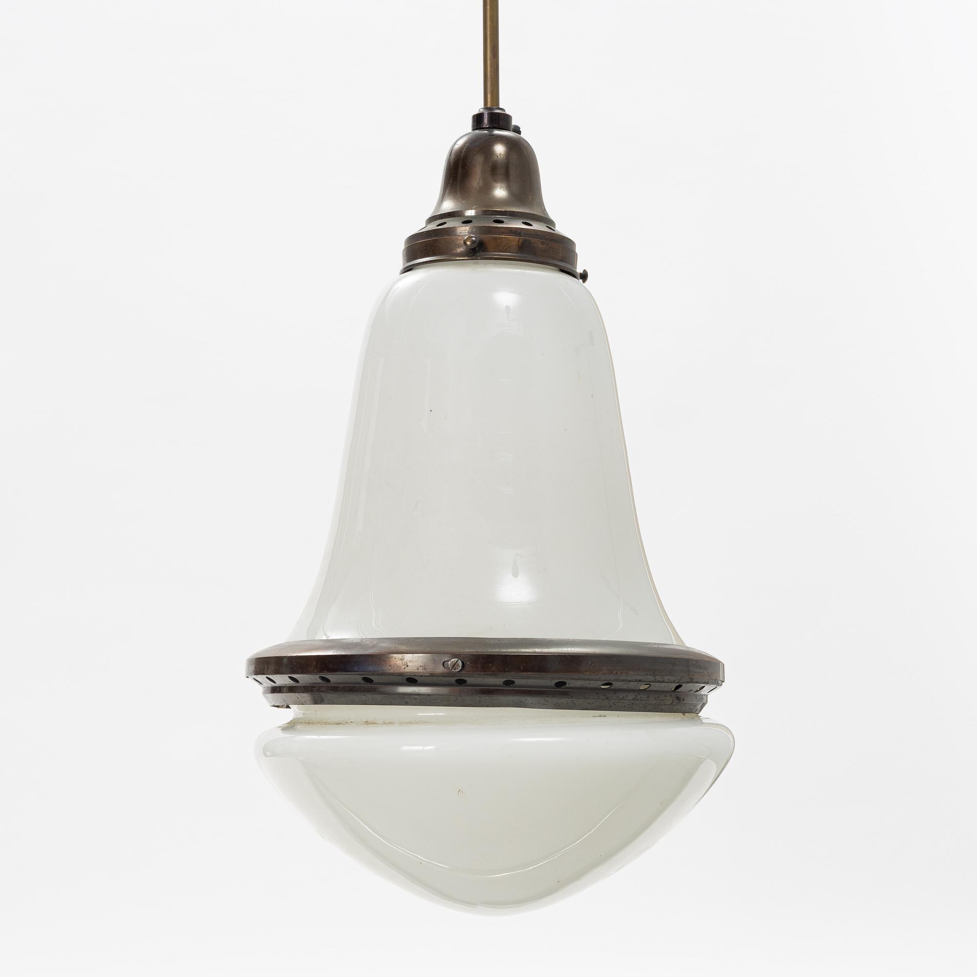 Peter Behrens, a 'Luzette' ceiling light, for AEG (Allgemeine Electricitäts-Gesellschaft), Germany.