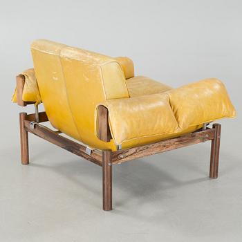 A 1970s sofa and armchair by Percival Lafer for Lafer MP, Brazil. CITES-certificate.