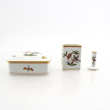 Vaser, skålar mm 13 dlr Herend porslin 1900-talets andra hälft.