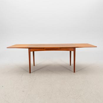 Matbord, 1900-talets mitt.