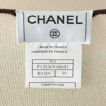 CHANEL, ett tröjset bestående av topp samt cardigan.