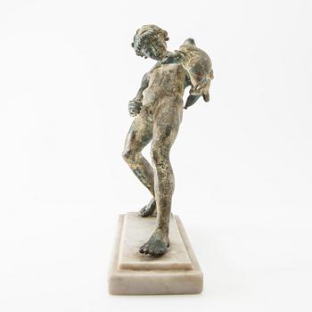 Grand Tour-souvenir Satyr med vinsäck 1800-talets slut.