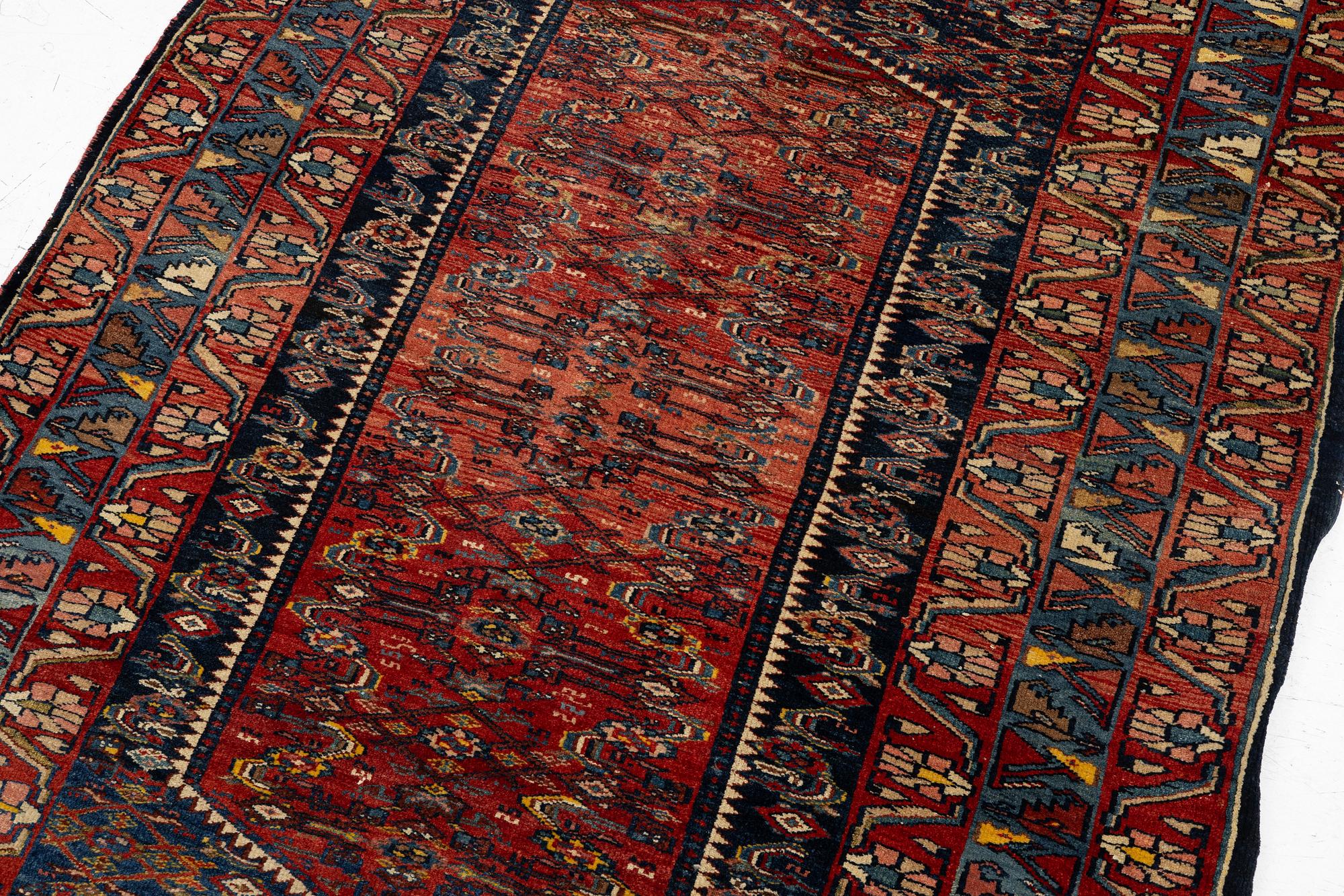 A Sarouk rug, west Persia, c. 197 x 128 cm.