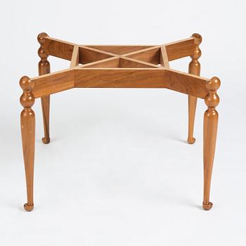 Josef Frank, soffbord, modell 2168, Firma Svenskt Tenn, sannolikt 1950-tal.