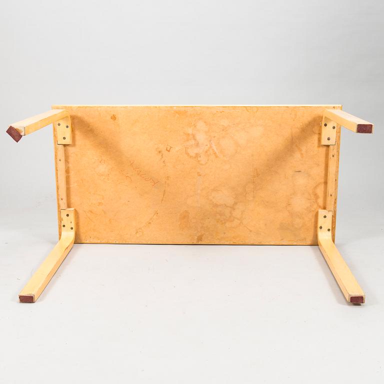 ALVAR AALTO, skrivbord och stol, Artek 1900-talets mitt.