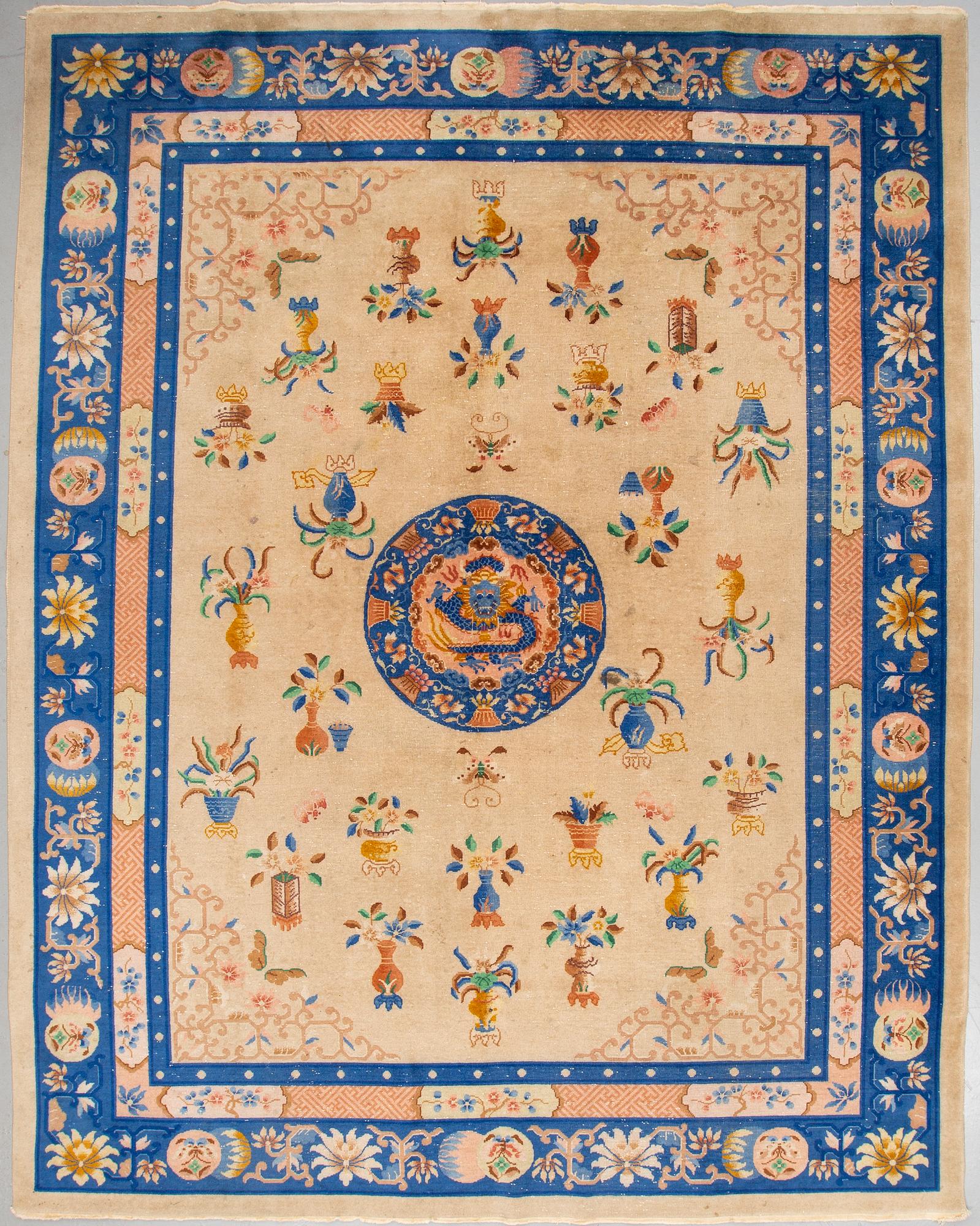 MATTO, an old China, ca 377 x 287,5 cm.