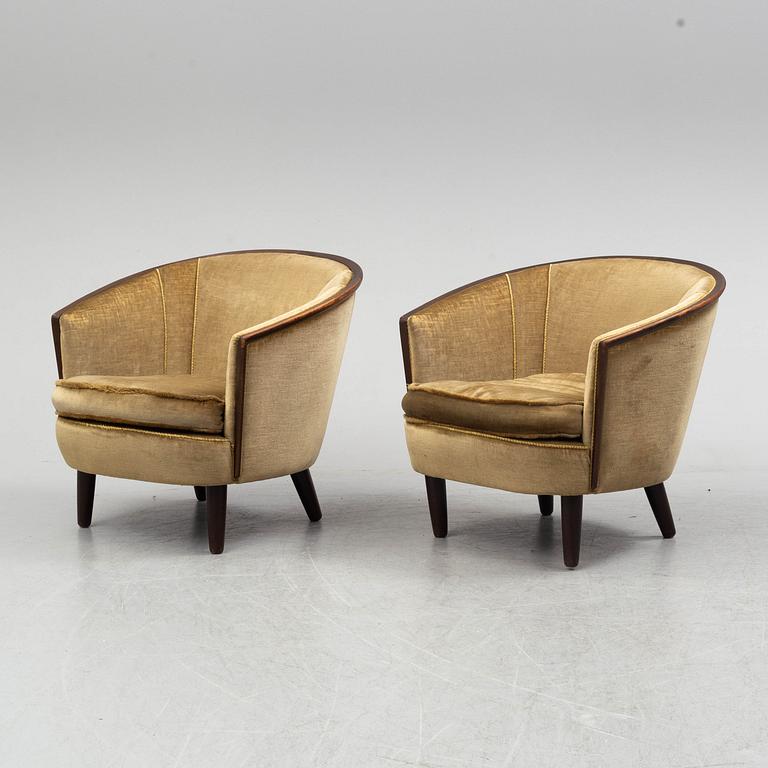 Peter Iversen Langlo, a pair of model 1877 Royal easy chairs from Stranda/Ekornes, Norway, 1940's/50's.