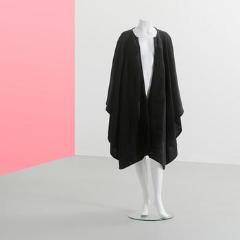 CAPE, Christian Dior.