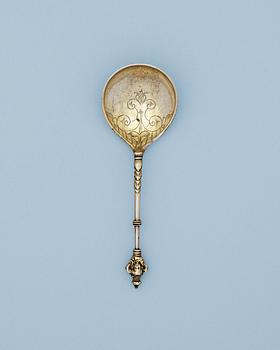 929. A Scandinavian 17th century parcel-gilt spoon, un identified makers mark,