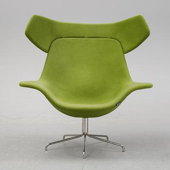 Fåtölj, "Oyster High", design Michael Sodeau, Offecct, omkring 2000.