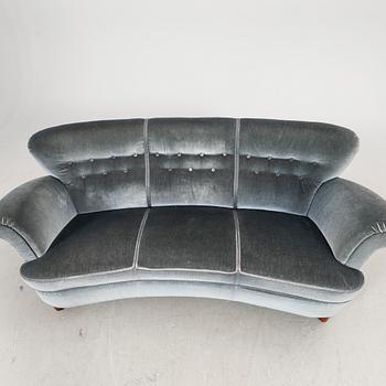 A 1940/50s sofa.