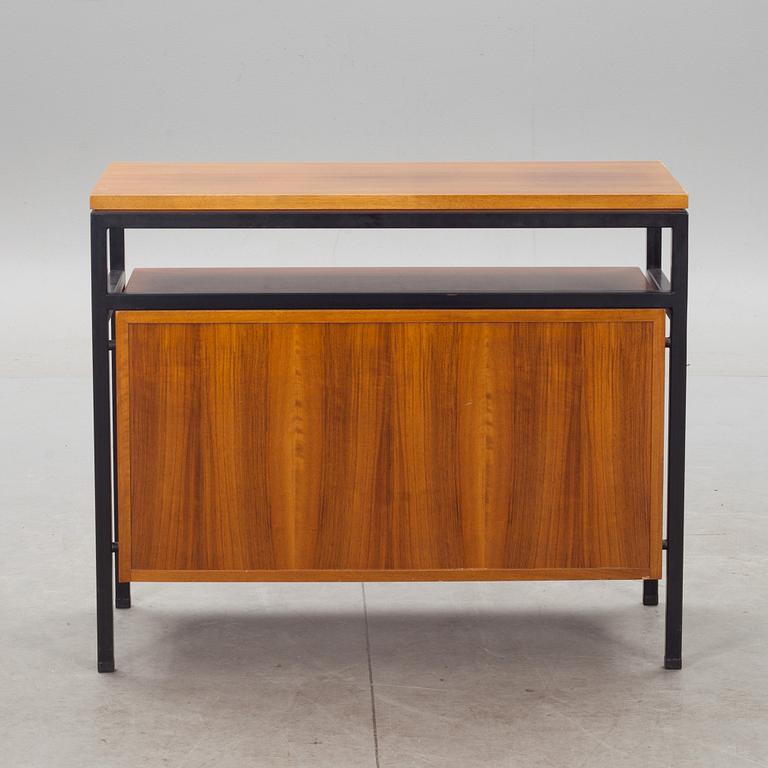 HURTS, Knoll International, licenstillverkat vid NKs verkstäder.