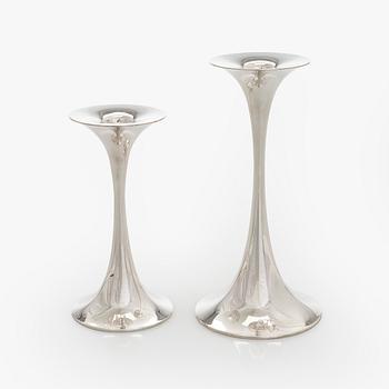 Tapio Wirkkala, Ljusstakar, 2 st, silver, "Trumpetti", Kultakeskus, Tavastehus 1989 och 1990.