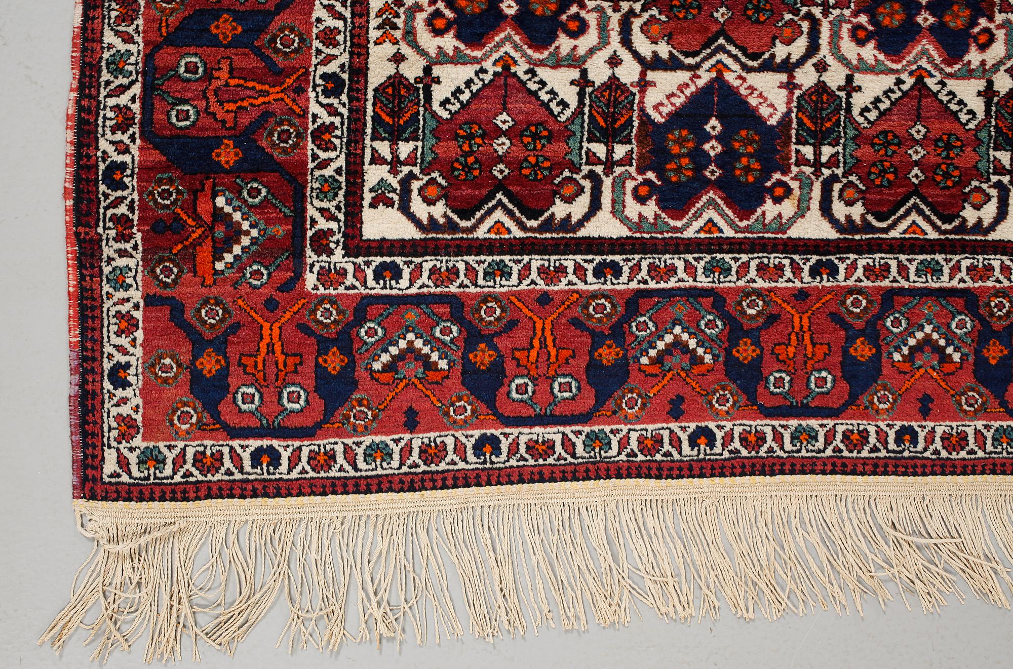 MATTA, Afshar, old, 170 x 138 cm.