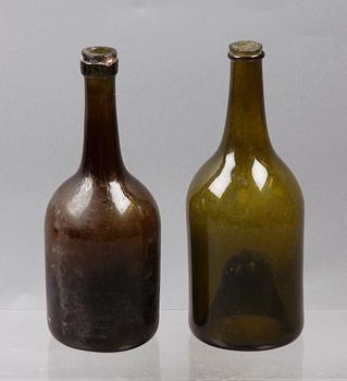 FLASKOR, 2 st, glas, 1800-tal.