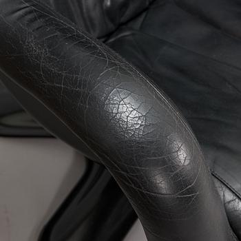 Yrjö Kukkapuro, a pair of 1960's '418' armchairs for Haimi.