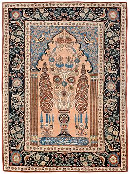 ANTIQUE TABRIZ.