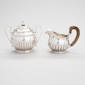 A cream jug and a sugar bowl, maker's mark of Petter Turulin, Sortavala 1824 and 1827.