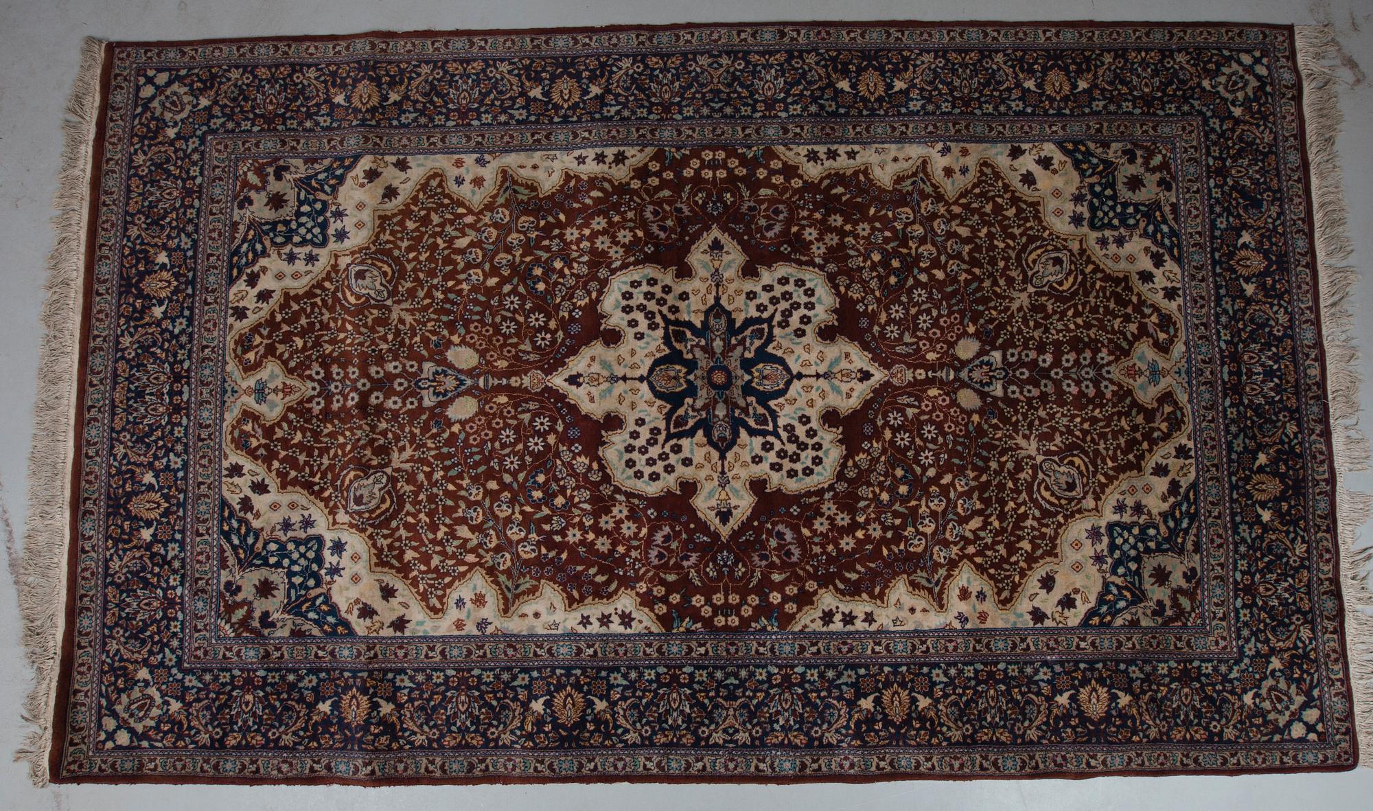 MATTA, 260 x 156 cm.