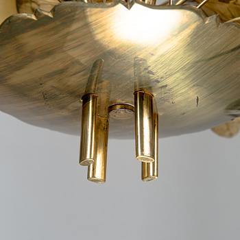 Paavo Tynell, A pair of mid-20th-century '9029/4' chandelier for Taito, Finland.