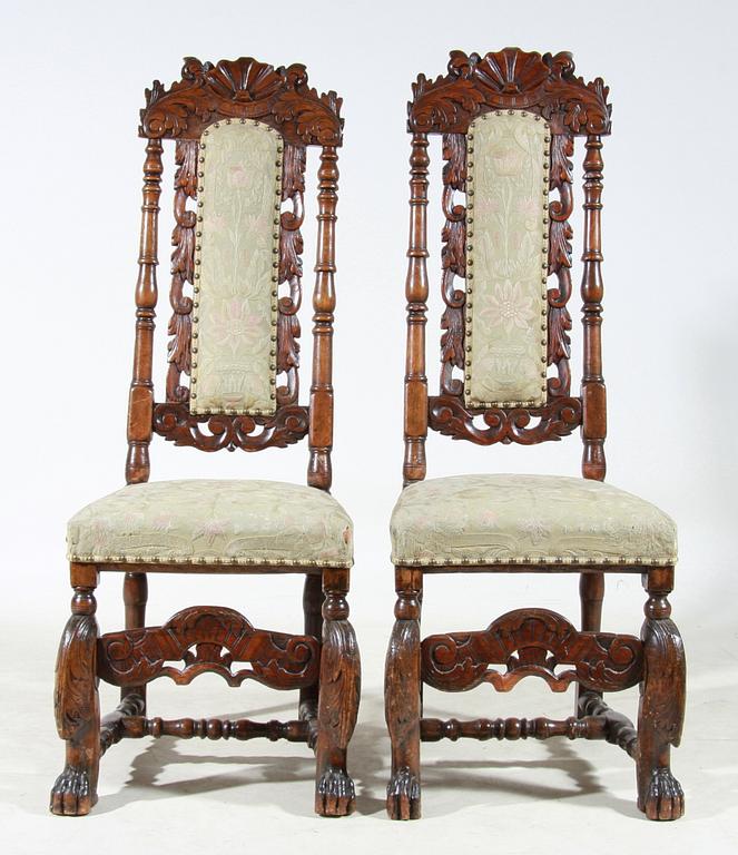 STOLAR, ett par. Barockstil, 1800-tal.