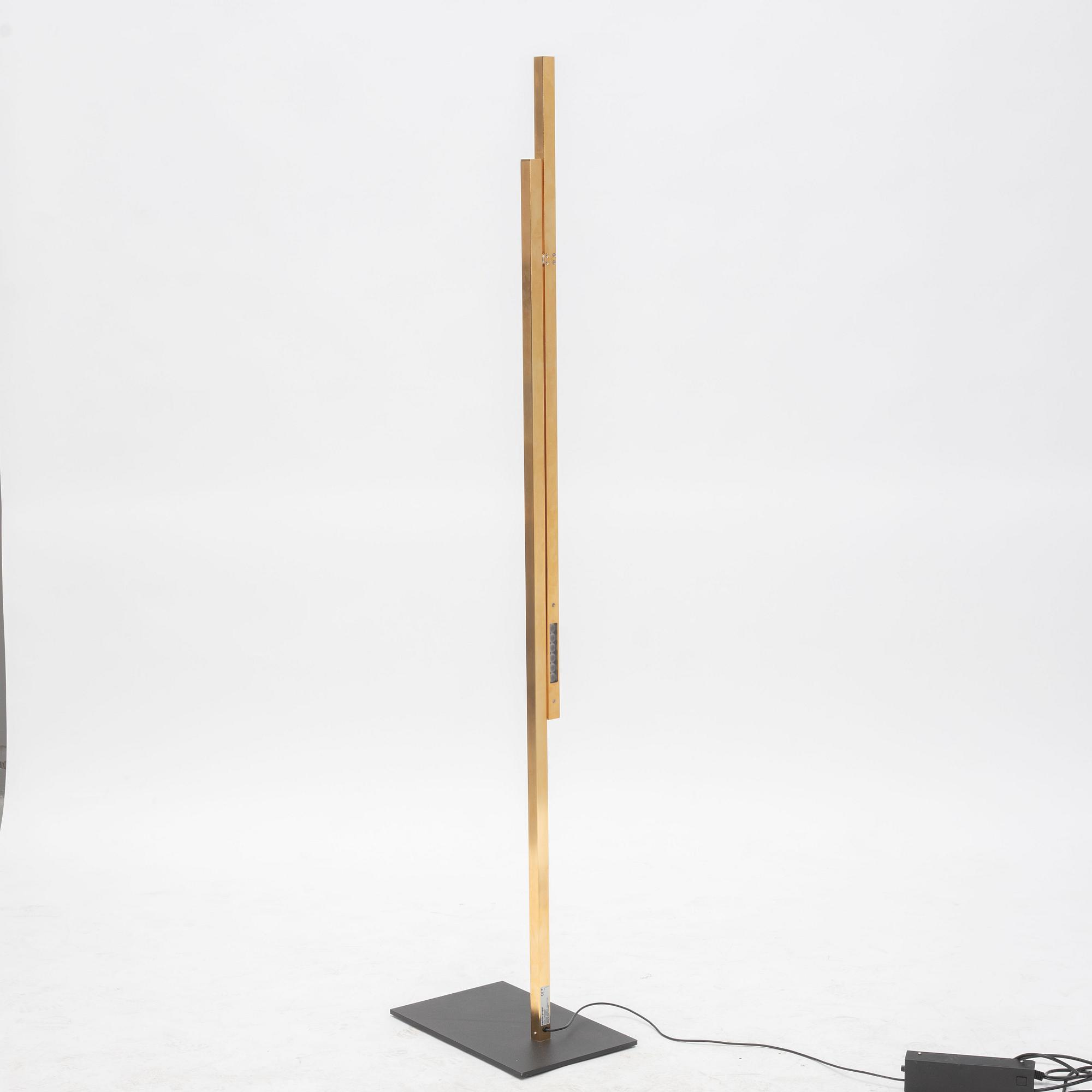 Federico Delrosso, golvlampa, modell "Hashi", Davide Groppi.