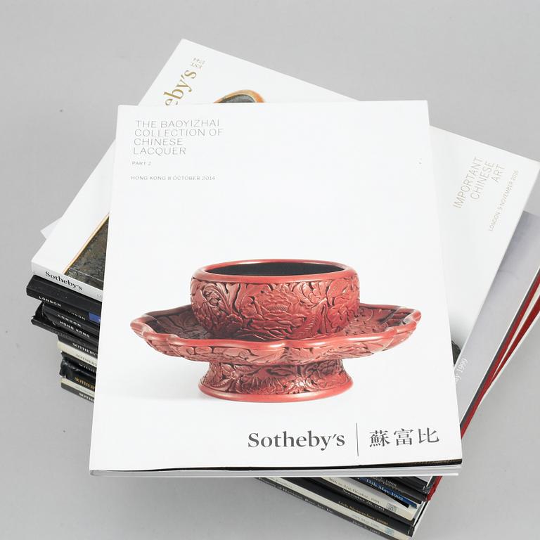 Auktionskataloger, 19 st, Sotheby's, asiatisk konsthantverk, 1985-2016.