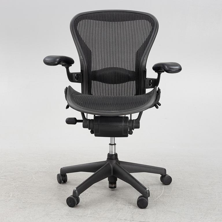 Don Chadwick/Bill Stump, skrivbordsstol, "Aeron", Herman Miller.