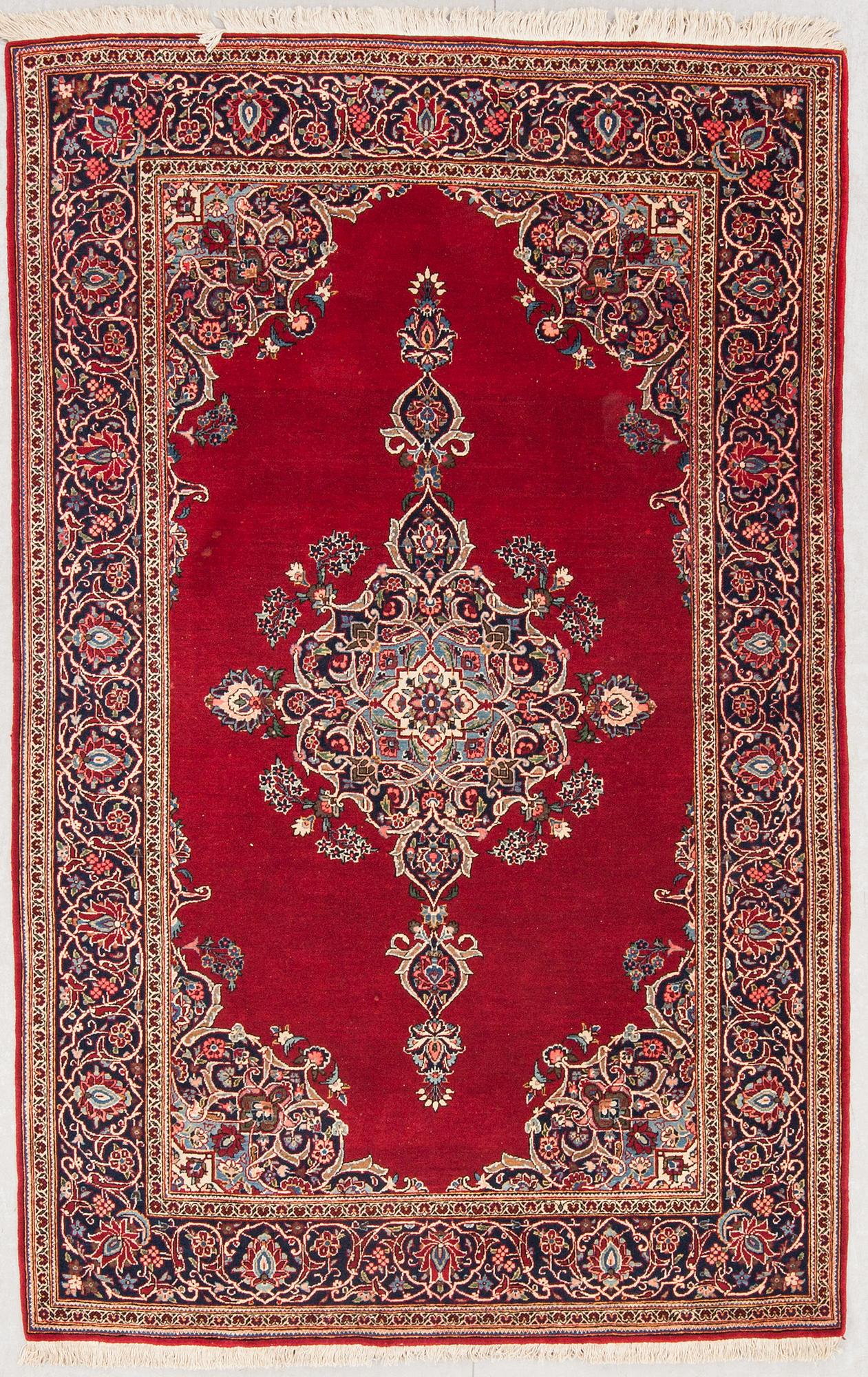 MATTA, semiantik, Keshan, ca 212 x 136 cm.