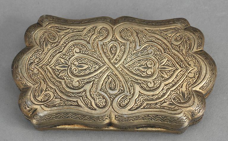 DOSA, silver och emalj, möjligen Tyskland, omkr år 1900. Vikt ca 70 gram.