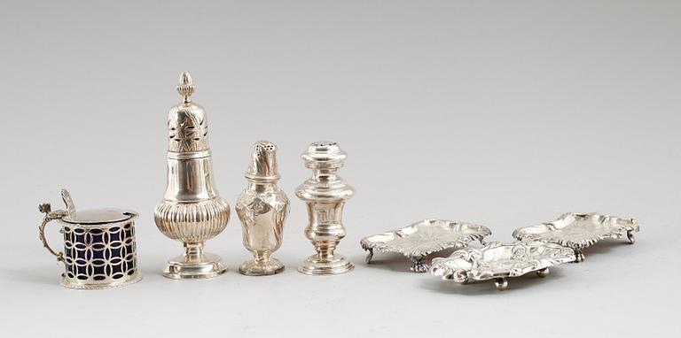 SAMLING SILVERFÖREMÅL, 7 delar, bl a 1847.