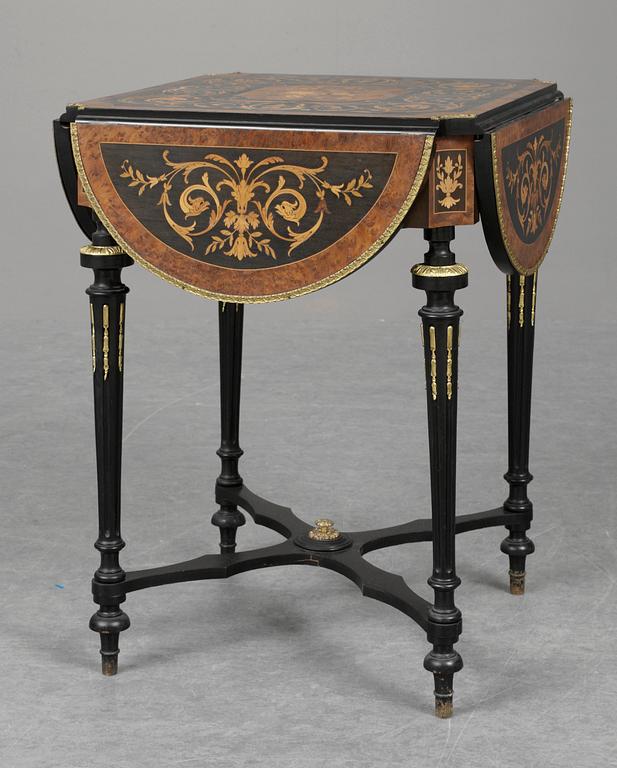 BORD. Louis XVI-stil.