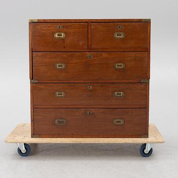 Chest of drawers, England, 19th century.