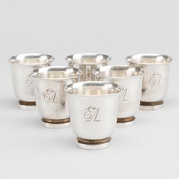 SUPKOPPAR / BÄGARE, 6 st, silver, Carl Fredrik Carlman, 1949.