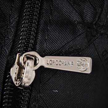 LAUKKU, Longchamp.