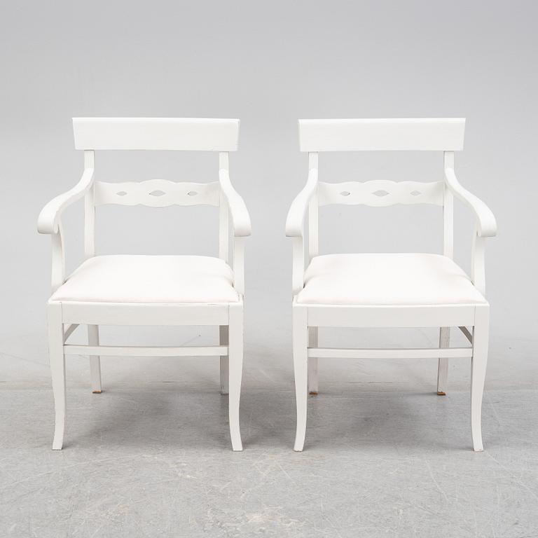 Karmstolar, ett par, Karl Johan-stil, 1900-talets första hälft.