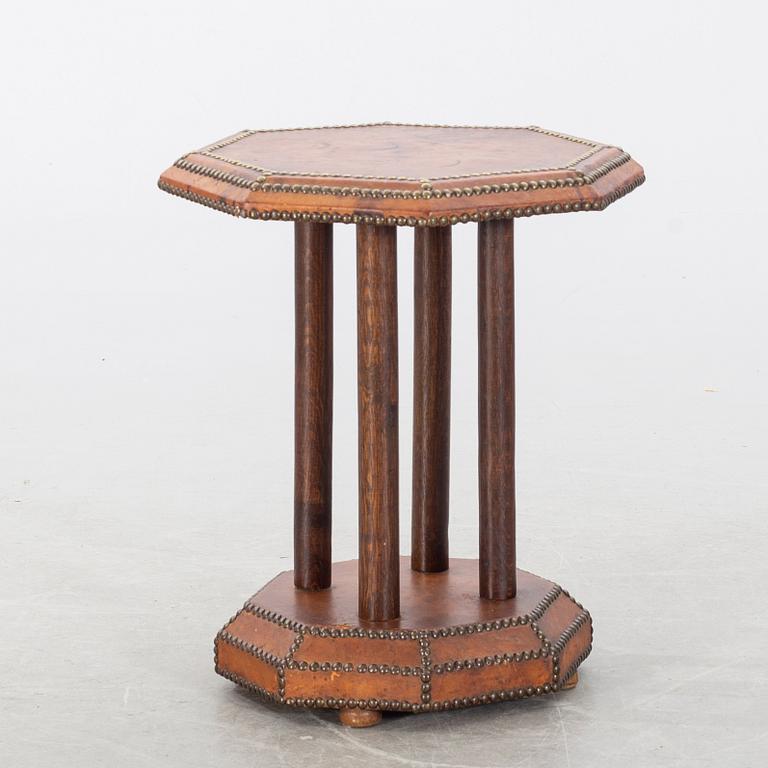 A table ascribed to Otto Schulz.