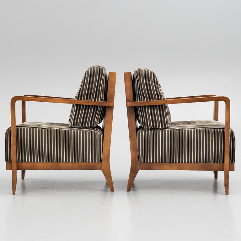 A pair of armchairs, Andreu World, Spain, 21st Century.