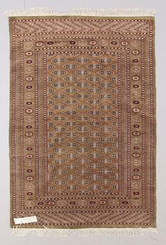 MATTA, Kashmir, 1900-talets andra hälft, 185 x 126 cm.